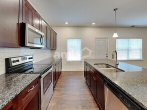 455 Pearson Cir in Hampton, GA - Foto de edificio - Building Photo