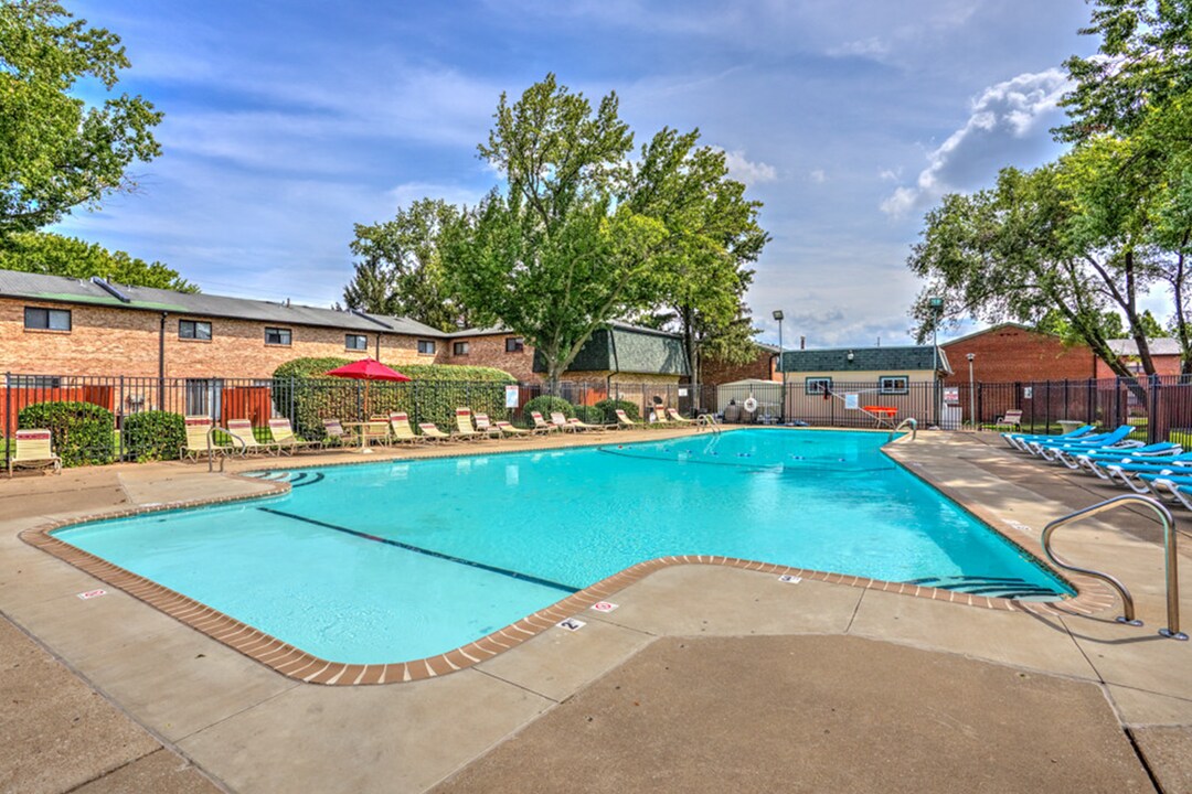 The Mint Townhomes in St. Louis, MO - Building Photo