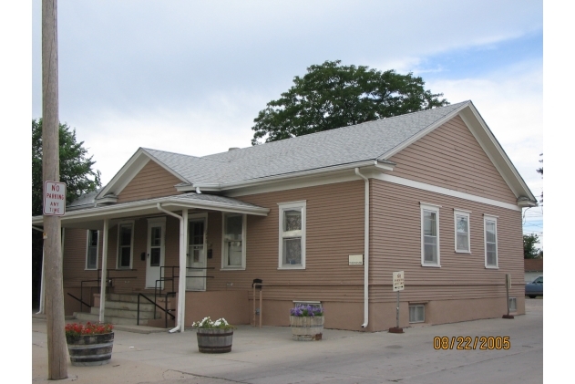 418-422 E Overland Dr in Scottsbluff, NE - Foto de edificio - Building Photo