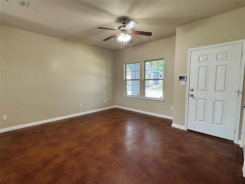 4505 Esper Ln in Austin, TX - Building Photo