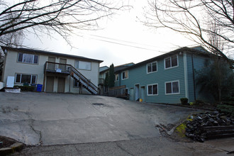 Cathedral View Condominiums in Portland, OR - Building Photo - Building Photo