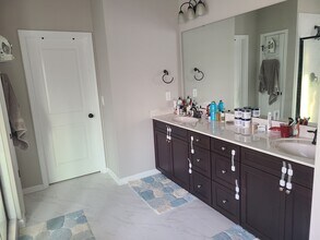 2596 Vining Br Wy in Apex, NC - Building Photo - Building Photo