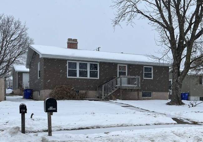 120 Railroad St in Tiffin, IA - Building Photo - Building Photo