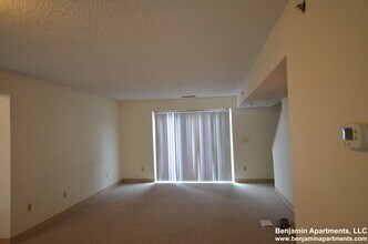 150 North Beacon St, Unit B3 in Boston, MA - Building Photo - Building Photo