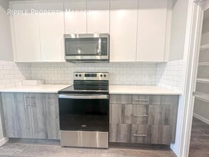 1605-1617 17 St SE in Calgary, AB - Building Photo - Building Photo