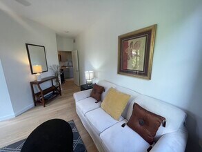 275 Kuli Puu Pl, Unit KamaoleOhana in Kihei, HI - Building Photo - Building Photo