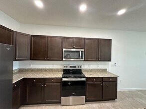 4658 Longwood Lake Sq in Westlake, FL - Building Photo - Building Photo