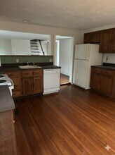 39 Jarves St, Unit 2 in Sandwich, MA - Building Photo - Building Photo