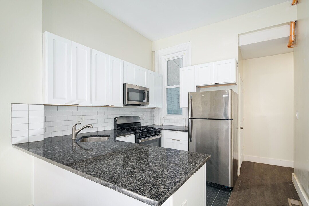 1825 W Master St, Unit 1 Photo