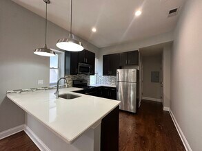 2021 N Campbell Ave in Chicago, IL - Building Photo - Building Photo