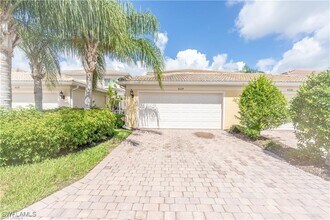 8224 Josefa Way in Naples, FL - Building Photo - Building Photo