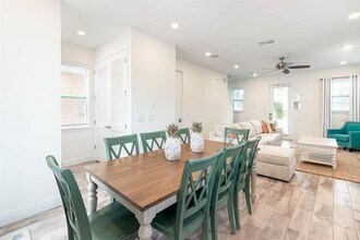 8065 Knee Deep Rd in Kissimmee, FL - Building Photo - Building Photo
