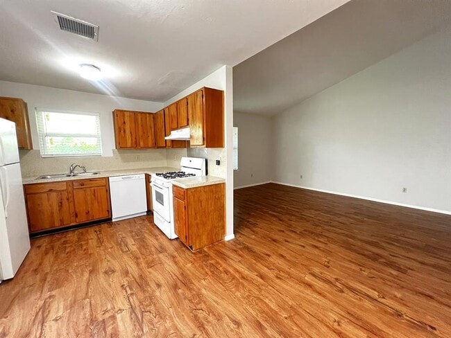 property at 1918 Gracy Farms Ln