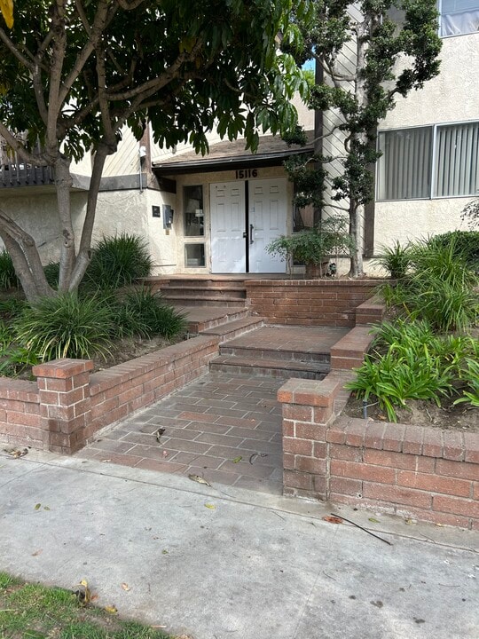 15116 S Raymond Ave, Unit 108 in Gardena, CA - Foto de edificio