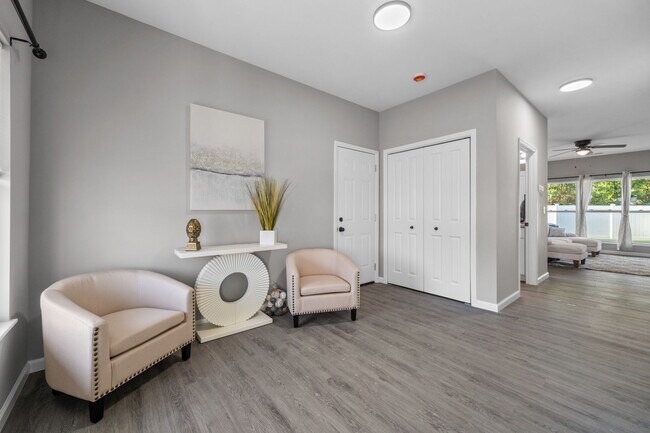 209 A Jimmy H Dr in Jonesburg, MO - Building Photo - Building Photo