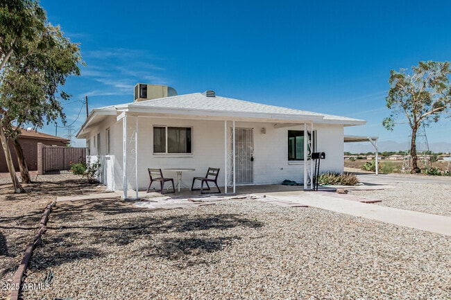 property at 11441 W Lakeshore Dr