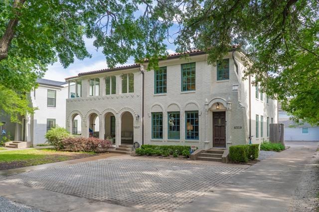 property at 4319 Emerson Ave