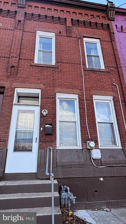 9 Chambers St in Trenton, NJ - Building Photo