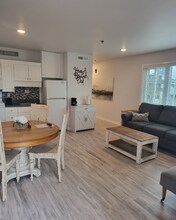 15 Nathan St in Wrightsville Beach, NC - Building Photo - Building Photo