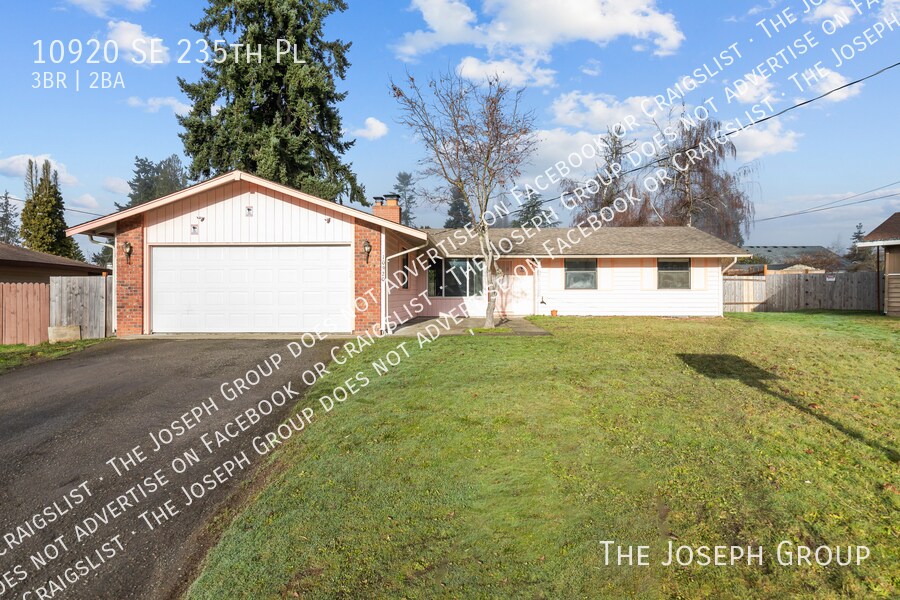 10920 SE 235th Pl in Kent, WA - Building Photo