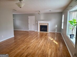726 Ludlow Ln SW in Lawrenceville, GA - Building Photo - Building Photo