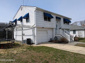 2113 Edgewood Pl in Spring Lake, NJ - Building Photo - Building Photo