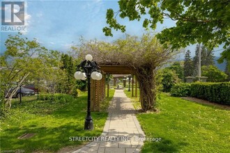 15-315 Jacksway Crescent in London, ON - Building Photo - Building Photo