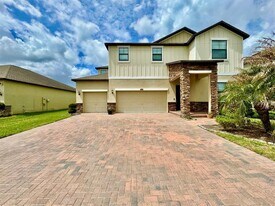 2854 Hilliard Dr in Wesley Chapel, FL - Building Photo