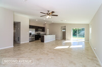 598 Fleetwood St in Palm Bay, FL - Foto de edificio - Building Photo