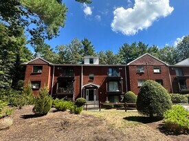81 Liberty Square Rd, Unit 16B in Boxborough, MA - Building Photo