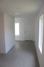 3128 Twisted Myrtle Dr in Conroe, TX - Building Photo - Building Photo