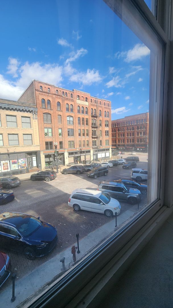 property at 1211 Howard St