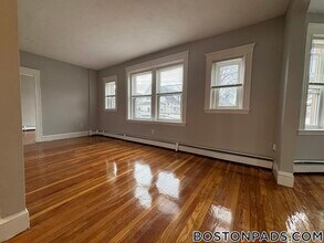 44 Estes St in Lynn, MA - Foto de edificio - Building Photo