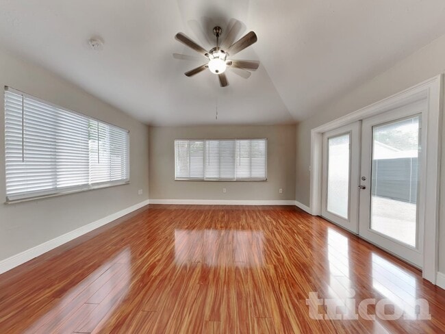 3613 Maricopa Ct in Ruskin, FL - Foto de edificio - Building Photo