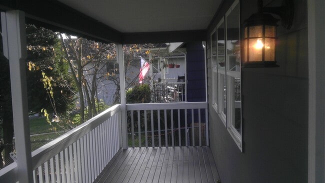 2116 E Grand Ave in Everett, WA - Building Photo - Building Photo