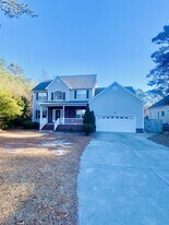 1223 Hammocks Beach Rd in Swansboro, NC - Building Photo