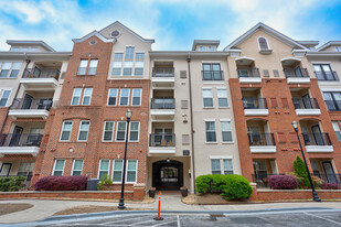 1850 Cotillion Dr, Unit 1009 in Atlanta, GA - Building Photo