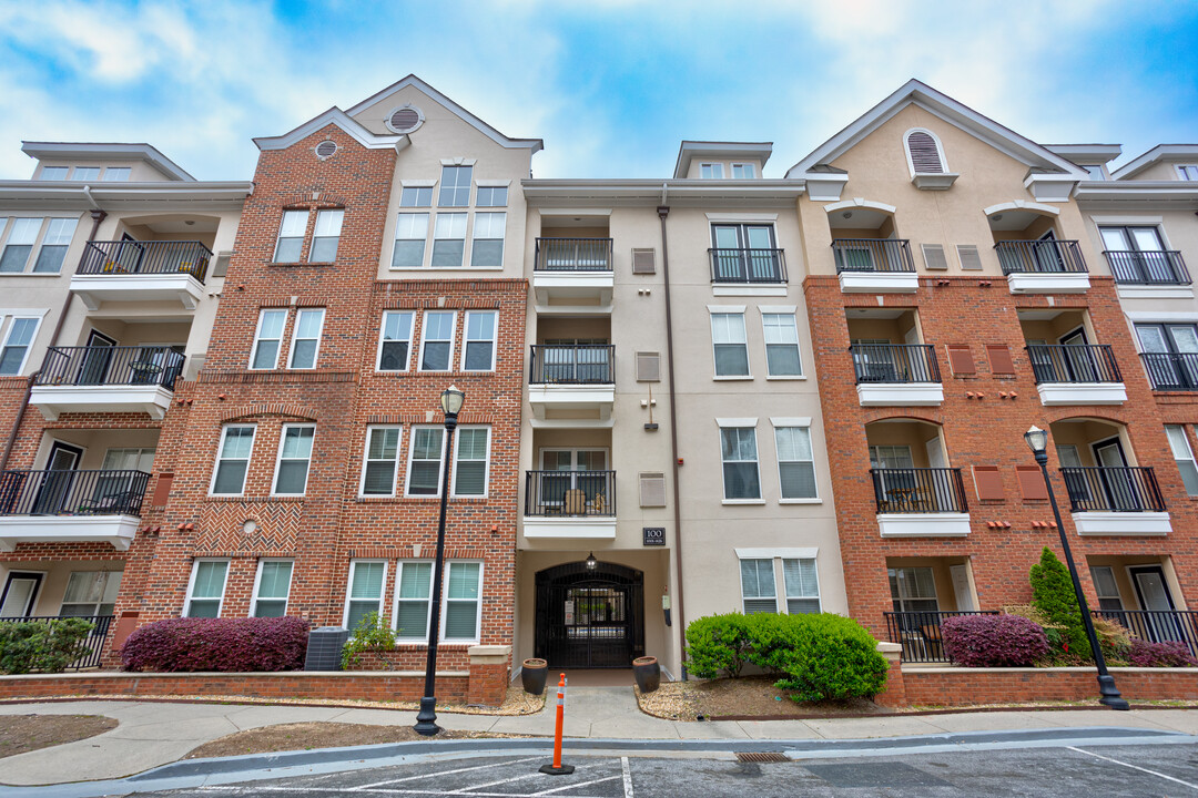 1850 Cotillion Dr, Unit 1009 in Atlanta, GA - Building Photo