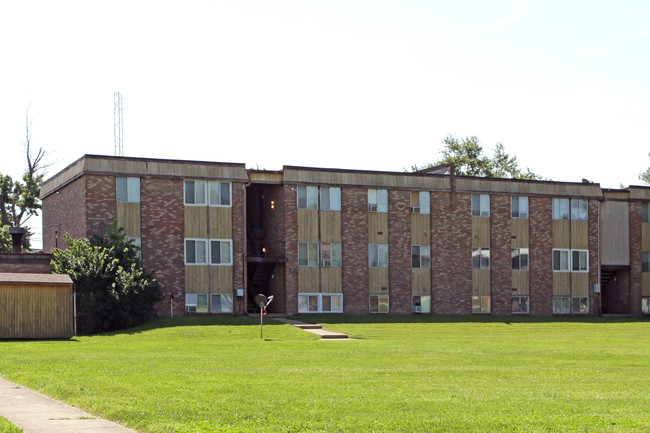 Edgewood Village Apartments in Nicholasville, KY - Building Photo - Building Photo