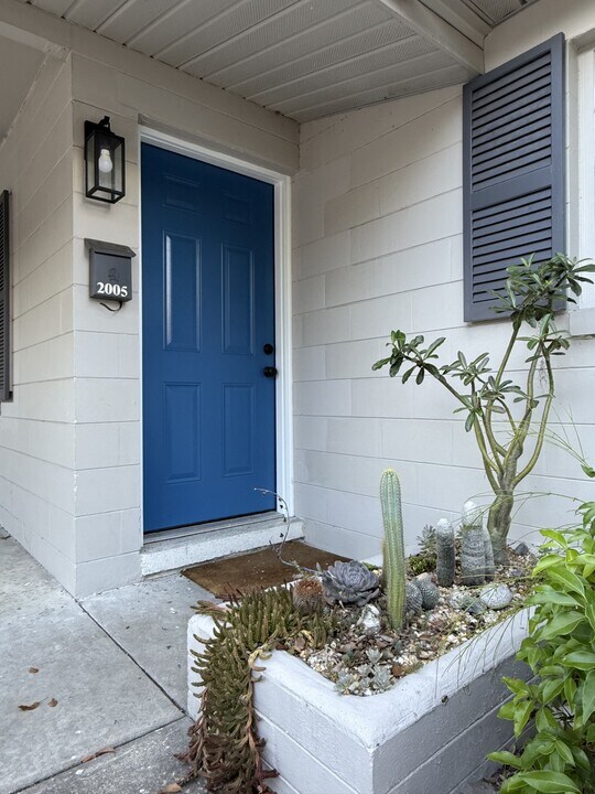 2005 E Jefferson St, Unit 2005 in Orlando, FL - Foto de edificio