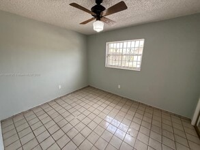 1281 W 29th St in Hialeah, FL - Building Photo - Building Photo
