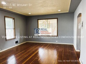 10015 NE Wygant St in Portland, OR - Building Photo - Building Photo