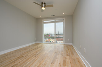 Veranda Apartments in Philadelphia, PA - Building Photo - Interior Photo