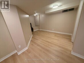 644 Blackwood Blvd in Oshawa, ON - Building Photo - Building Photo