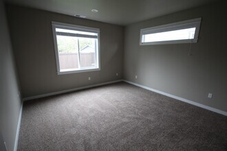 1758 NE Janice Way in Bend, OR - Building Photo - Building Photo
