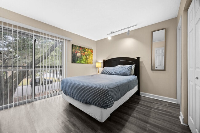 1700 SW 16th Ct in Gainesville, FL - Building Photo - Building Photo