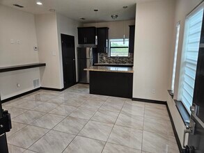 2907 Clark Blvd in Laredo, TX - Building Photo - Building Photo