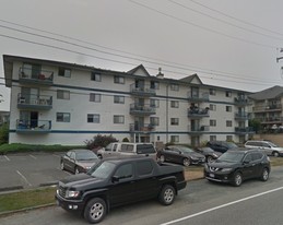 7451 Shaw Ave in Chilliwack, BC - Building Photo