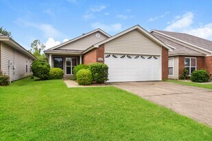 4669 Young Pointe Manor in Montgomery, AL - Building Photo