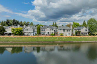 Lakeside at Cypress Cove in Kent, WA - Building Photo - Building Photo